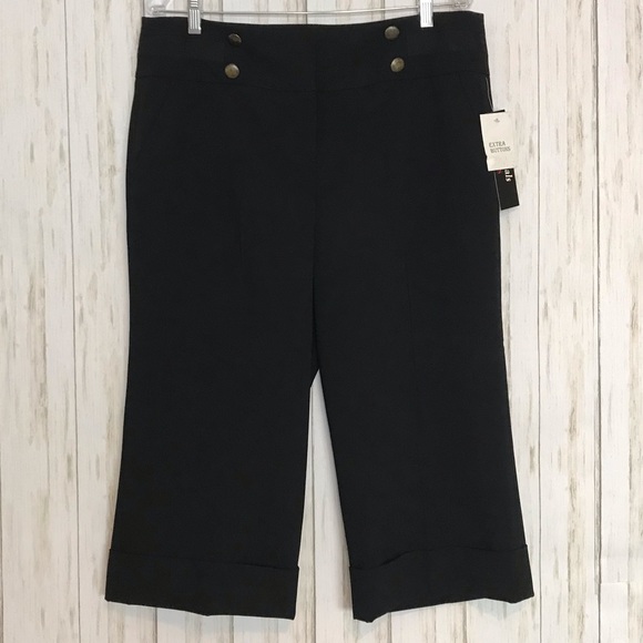 Essentials by ABS Capri Dress Pants. - Picture 2 of 8